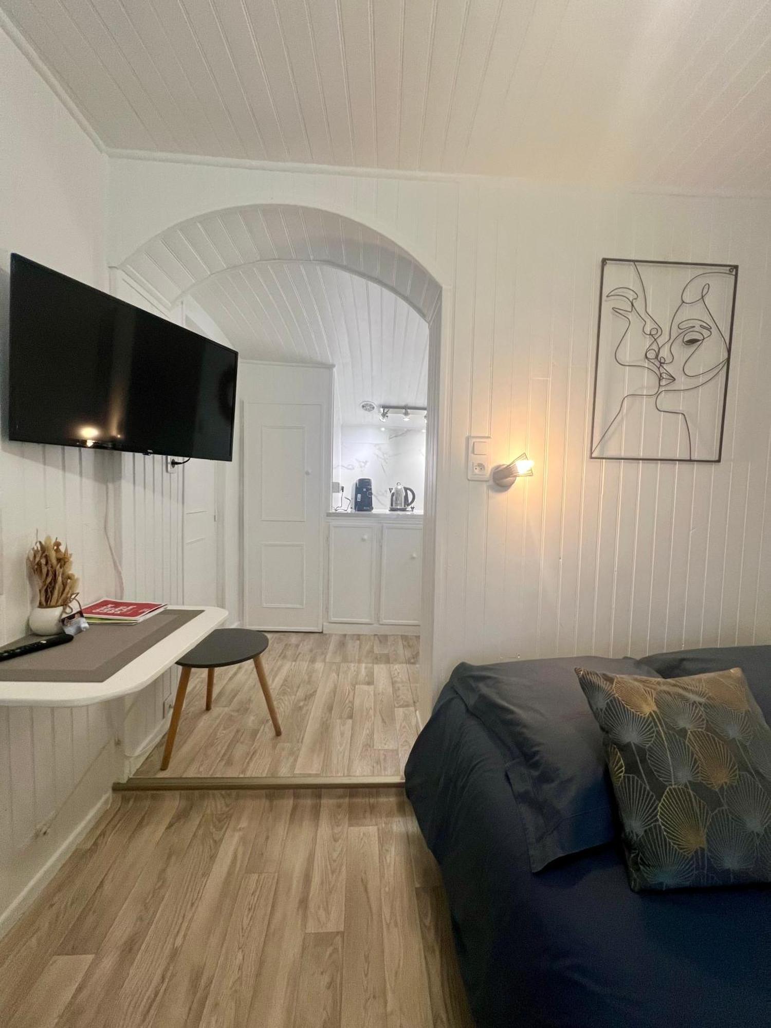Casa Cloutiers #1, #2 & #3 - Jolis Studios - Emplacement Ideal Hyper Centre Brive المظهر الخارجي الصورة